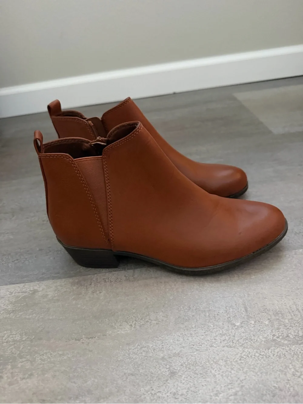 Women's Brown Ankle Boots - Classic Chelsea Style